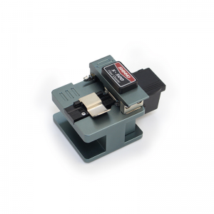 ساطور الألياف